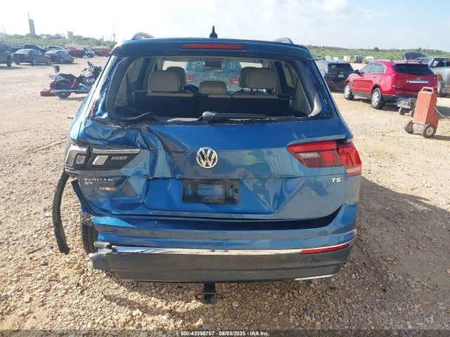 Volkswagen Tiguan 2018 3VV3B7AX2JM091526 Image 16
