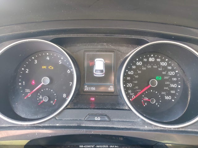 Volkswagen Tiguan 2018 3VV3B7AX2JM091526 Image 7
