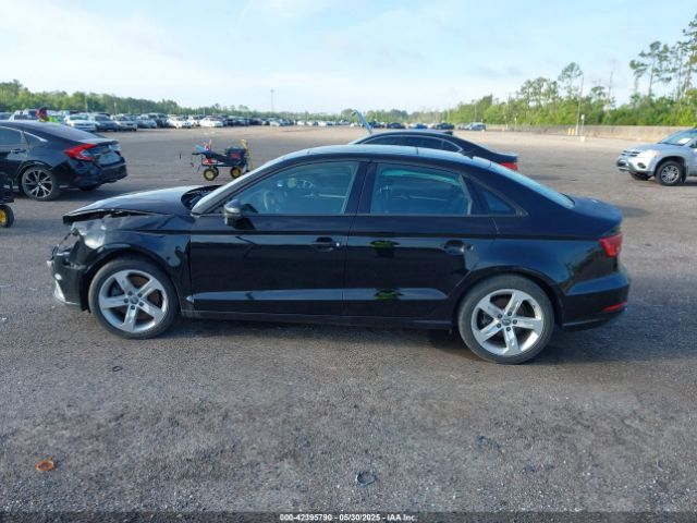 WAUAUHFF2J1056128 Audi A3 2.0t Premium/2.0t Tech Premium