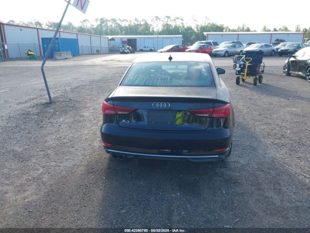 WAUAUHFF2J1056128 Audi A3 2.0t Premium/2.0t Tech Premium
