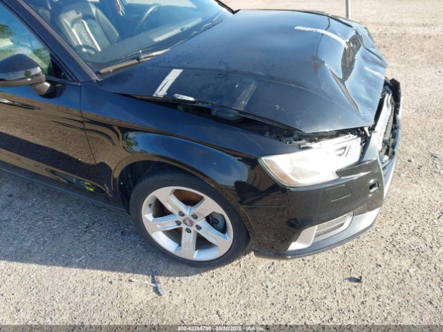 WAUAUHFF2J1056128 Audi A3 2.0t Premium/2.0t Tech Premium