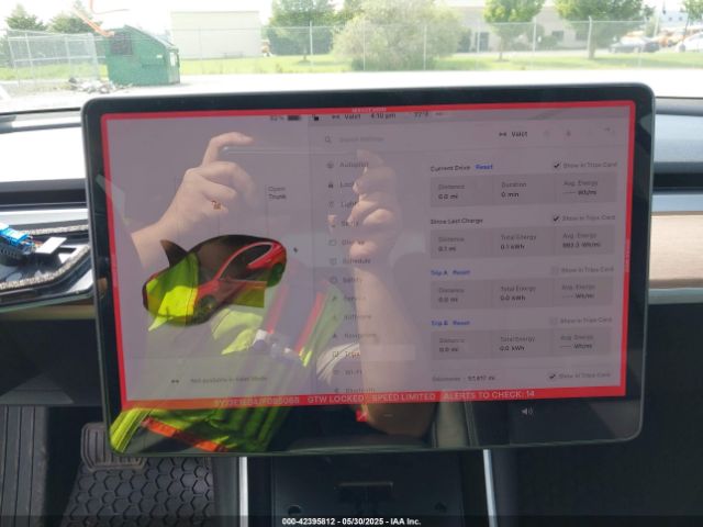 5YJ3E1EB4JF085068 Tesla Model 3 Long Range/performance