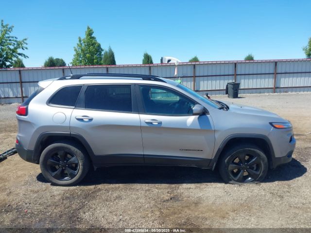 1C4PJMCB3GW191226 Jeep Cherokee Altitude