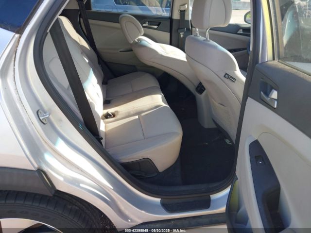 2018 HYUNDAI TUCSON KM8J33A2XJU749925 Photo 7