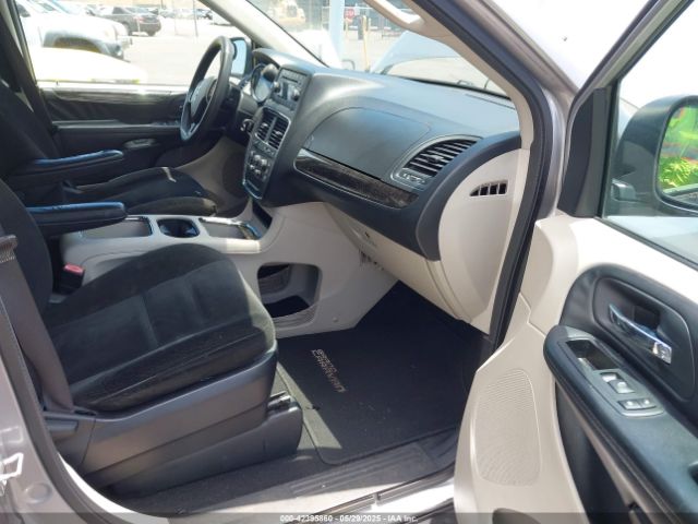 2C4RDGCG7GR309669 Dodge Grand Caravan Sxt