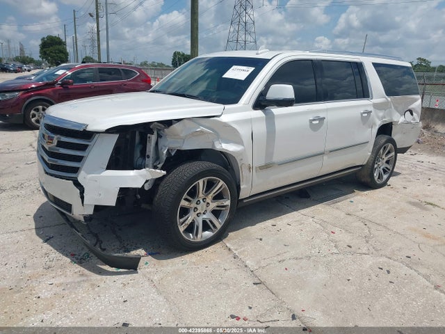 2016 CADILLAC ESCALADE ESV 1GYS3JKJ3GR230952 Photo 1