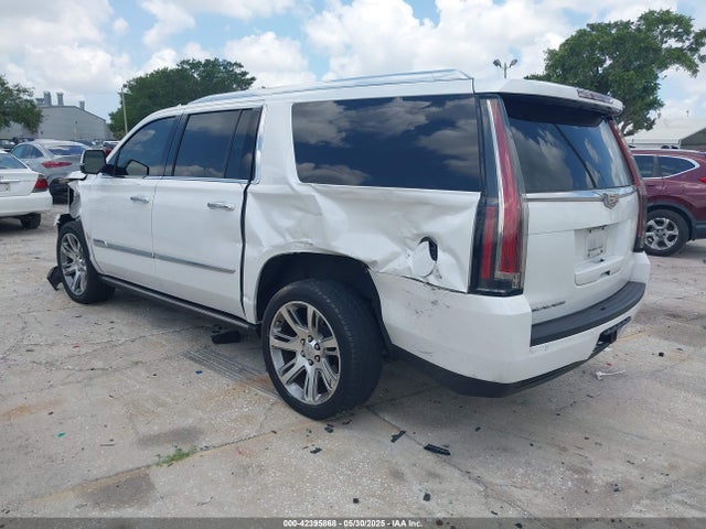 2016 CADILLAC ESCALADE ESV 1GYS3JKJ3GR230952 Photo 2