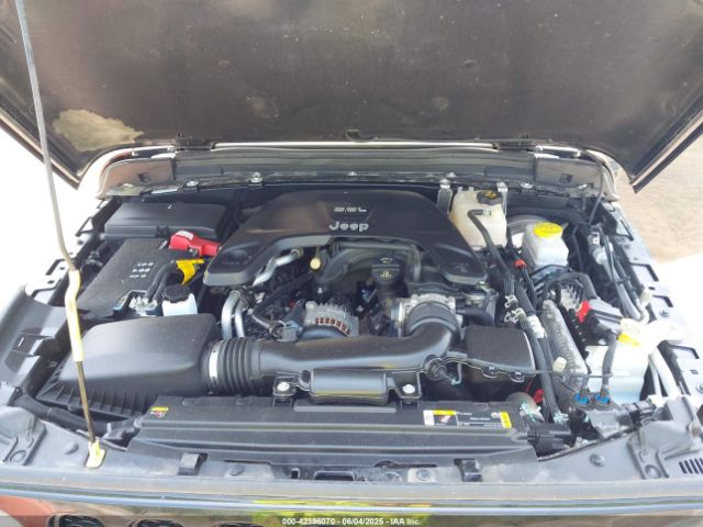 1C4HJXDG2MW789125 Jeep Wrangler Unlimited Sport Altitude 4x4