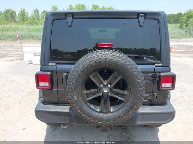 1C4HJXDG2MW789125 Jeep Wrangler Unlimited Sport Altitude 4x4