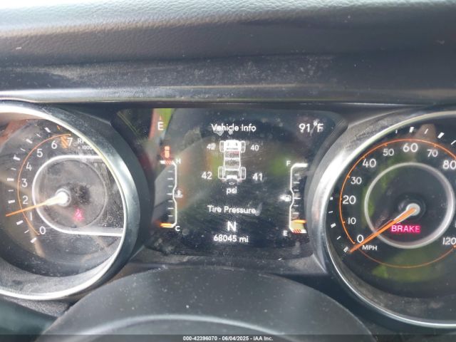 1C4HJXDG2MW789125 Jeep Wrangler Unlimited Sport Altitude 4x4