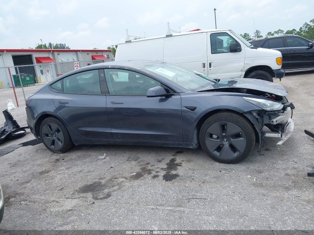5YJ3E1EAXPF434783 Tesla MODEL 3