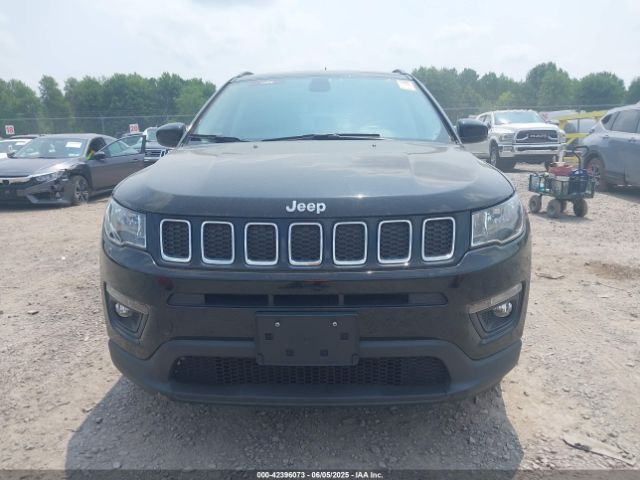3C4NJDBB1MT507653 Jeep Compass Latitude 4x4