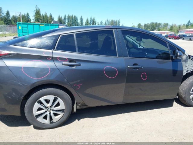 JTDKARFU1G3001039 Toyota Prius Four