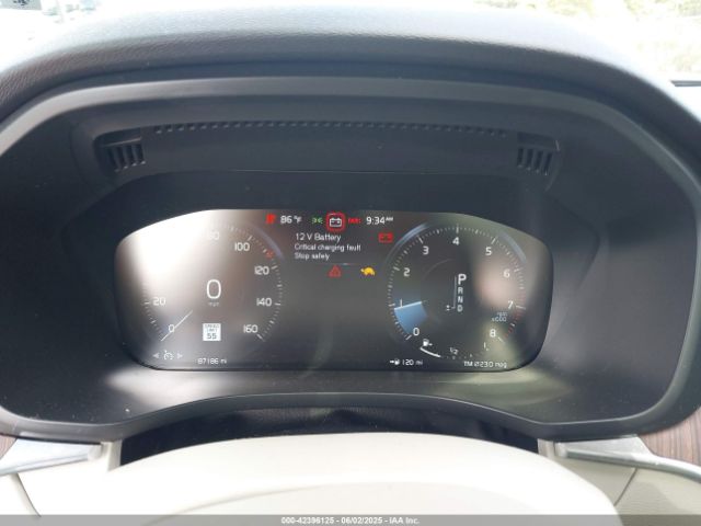 2021 VOLVO XC60 YV4102DK8M1726892 Photo 6