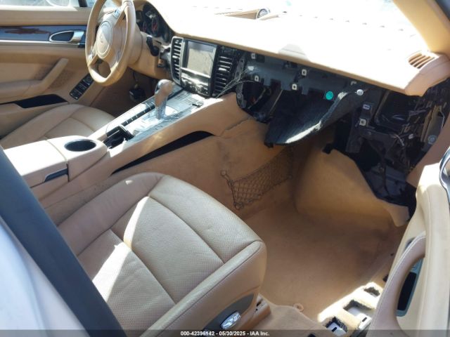 2011 PORSCHE PANAMERA WP0AA2A75BL010310 Photo 4