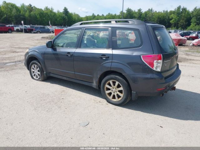 2013 SUBARU FORESTER JF2SHABC8DG409179 Photo 2