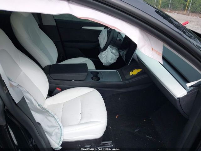 7SAYGDEF8NF545894 Tesla Model Y