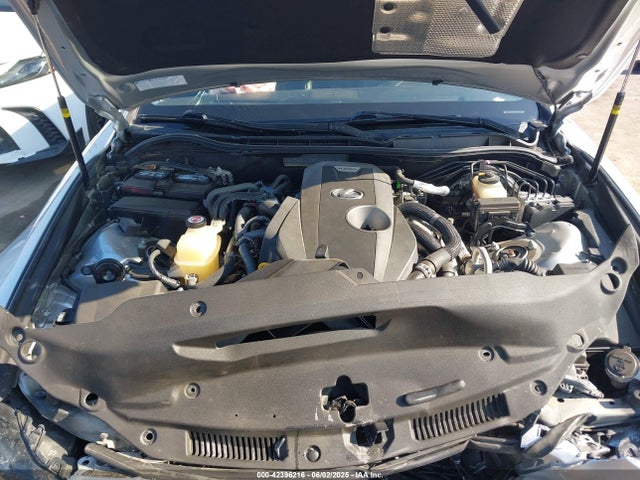 2017 LEXUS IS 200T JTHBA1D20H5057819 Photo 9