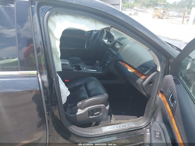 Lincoln MKT 2014 2LMHJ5FK4EBL57497 Image 5