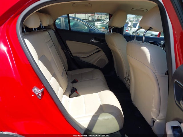 WDCTG4EB0KU001424 Mercedes-Benz m270
