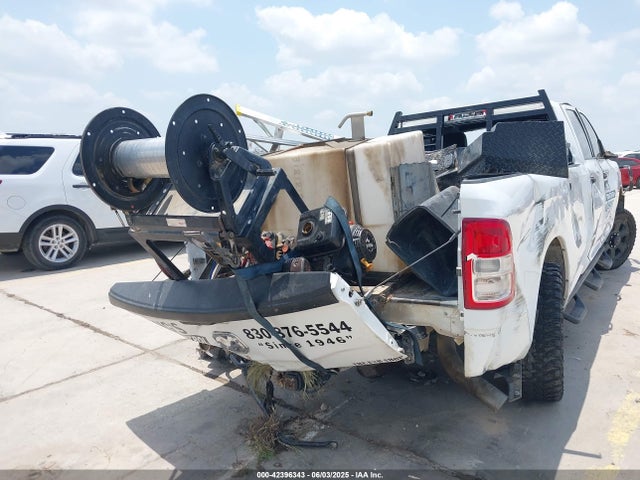 3C6UR5HL8NG177506 RAM 2500