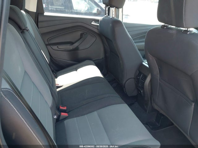 1FMCU9GX2GUB28151 Ford ESCAPE SE
