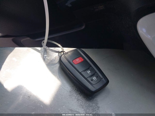 JTDKBRFU9H3580294 Toyota Prius Two