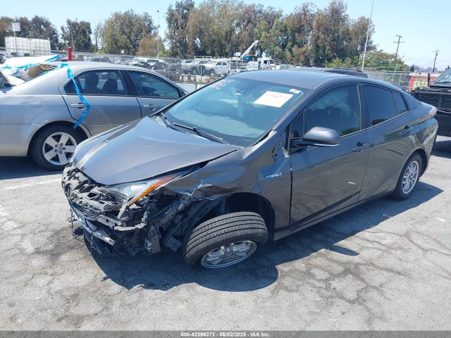 JTDKBRFU9H3580294 Toyota Prius Two