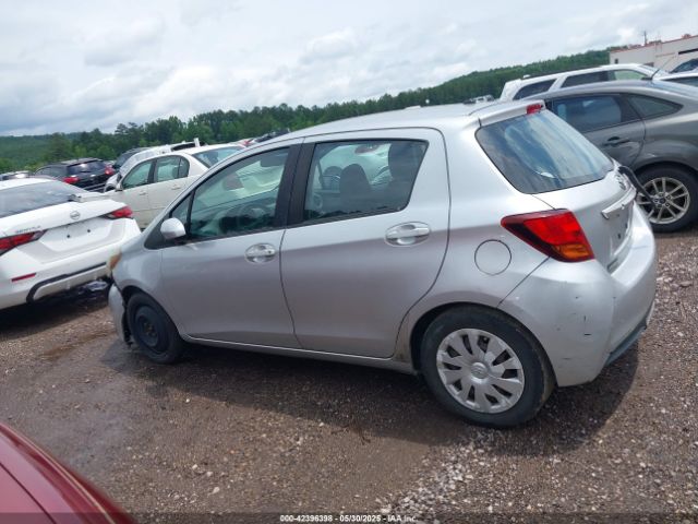 VNKKTUD34FA028390 Toyota YARIS L