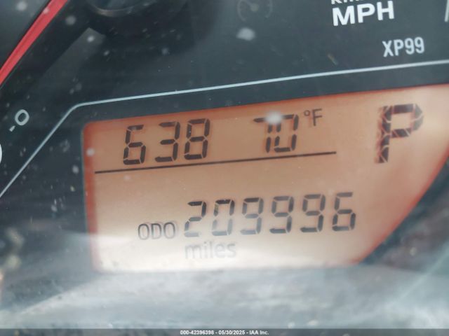 VNKKTUD34FA028390 Toyota YARIS L