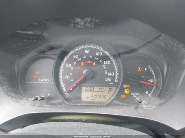 VNKKTUD34FA028390 Toyota YARIS L