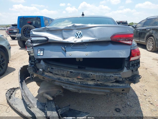 Aukcja sprzedaży 2022 Volkswagen Passat 2.0t Se, vin: 1VWSA7A38NC009376, numer aukcji: 42396404