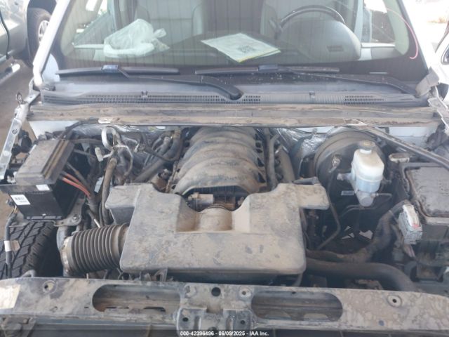 2018 CHEVROLET SUBURBAN 1GNSCHKC3JR285531 Photo 9