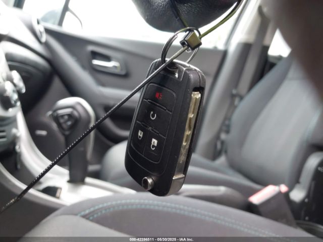 3GNCJLSB5FL230842 Chevrolet Trax Lt