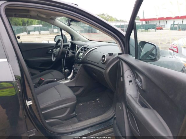3GNCJLSB5FL230842 Chevrolet Trax Lt