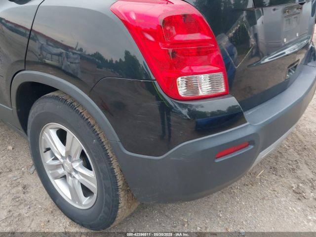 3GNCJLSB5FL230842 Chevrolet Trax Lt