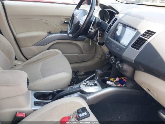 2010 MITSUBISHI OUTLANDER JA4AT3AW5AZ008425 Photo 4