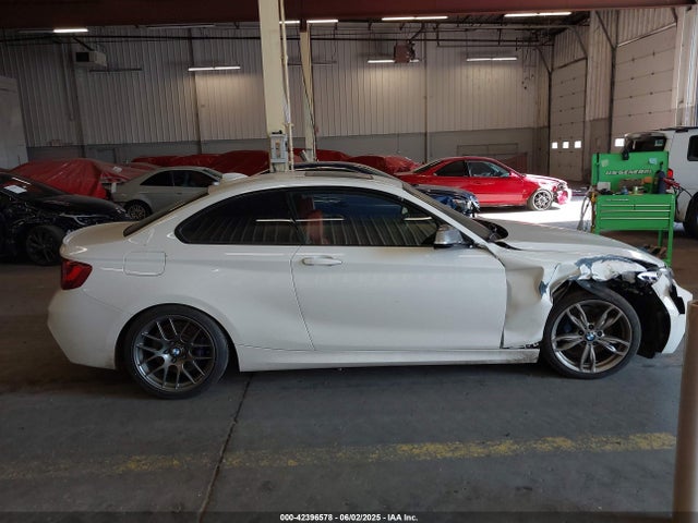 BMW M235I 2016 WBA1J7C52GV289877 Image 13