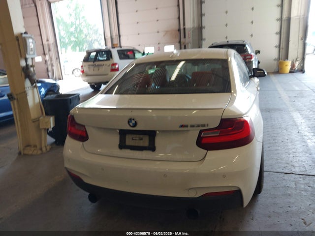 BMW M235I 2016 WBA1J7C52GV289877 Image 16
