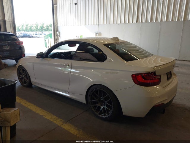 BMW M235I 2016 WBA1J7C52GV289877 Image 3