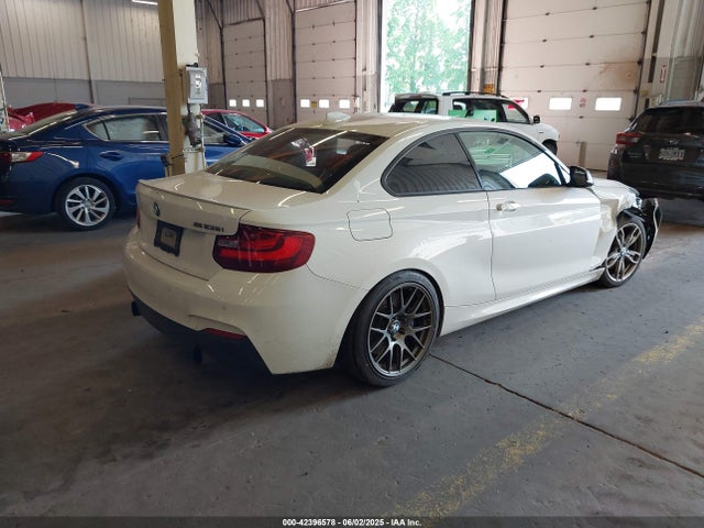 BMW M235I 2016 WBA1J7C52GV289877 Image 4