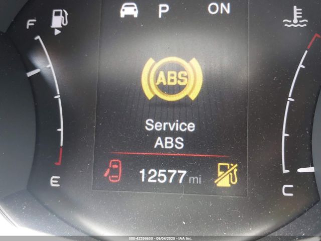 ZFBNF3B17MP944261 Fiat 500X