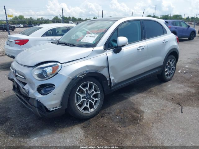 ZFBNF3B17MP944261 Fiat 500X