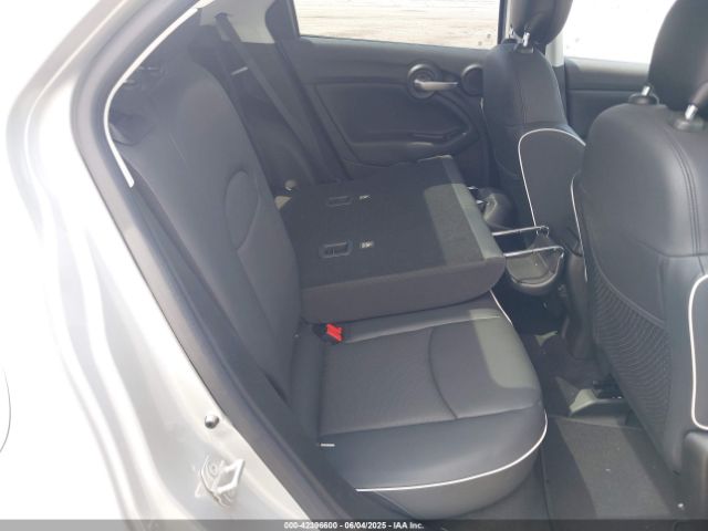 ZFBNF3B17MP944261 Fiat 500X