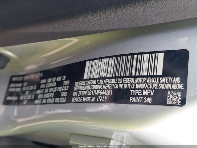 ZFBNF3B17MP944261 Fiat 500X