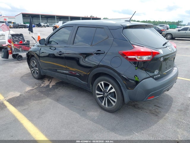 3N1CP5CU7KL517809 Nissan KICKS SV