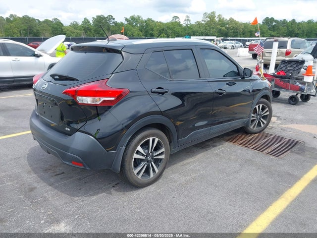 3N1CP5CU7KL517809 Nissan KICKS SV