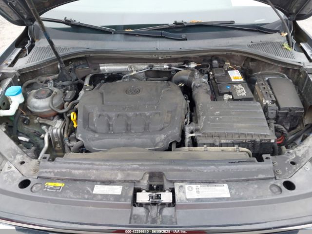 3VV3B7AX9KM072604 Volkswagen Tiguan
