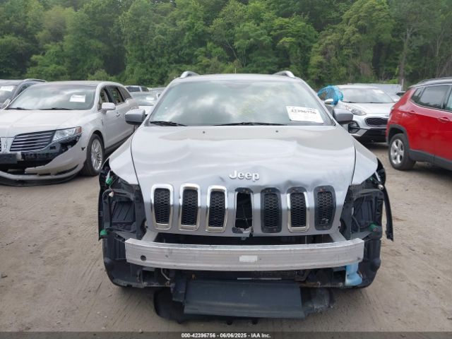 1C4PJMCB2EW268455 Jeep Cherokee Latitude