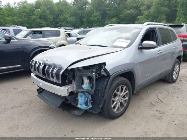 1C4PJMCB2EW268455 Jeep Cherokee Latitude